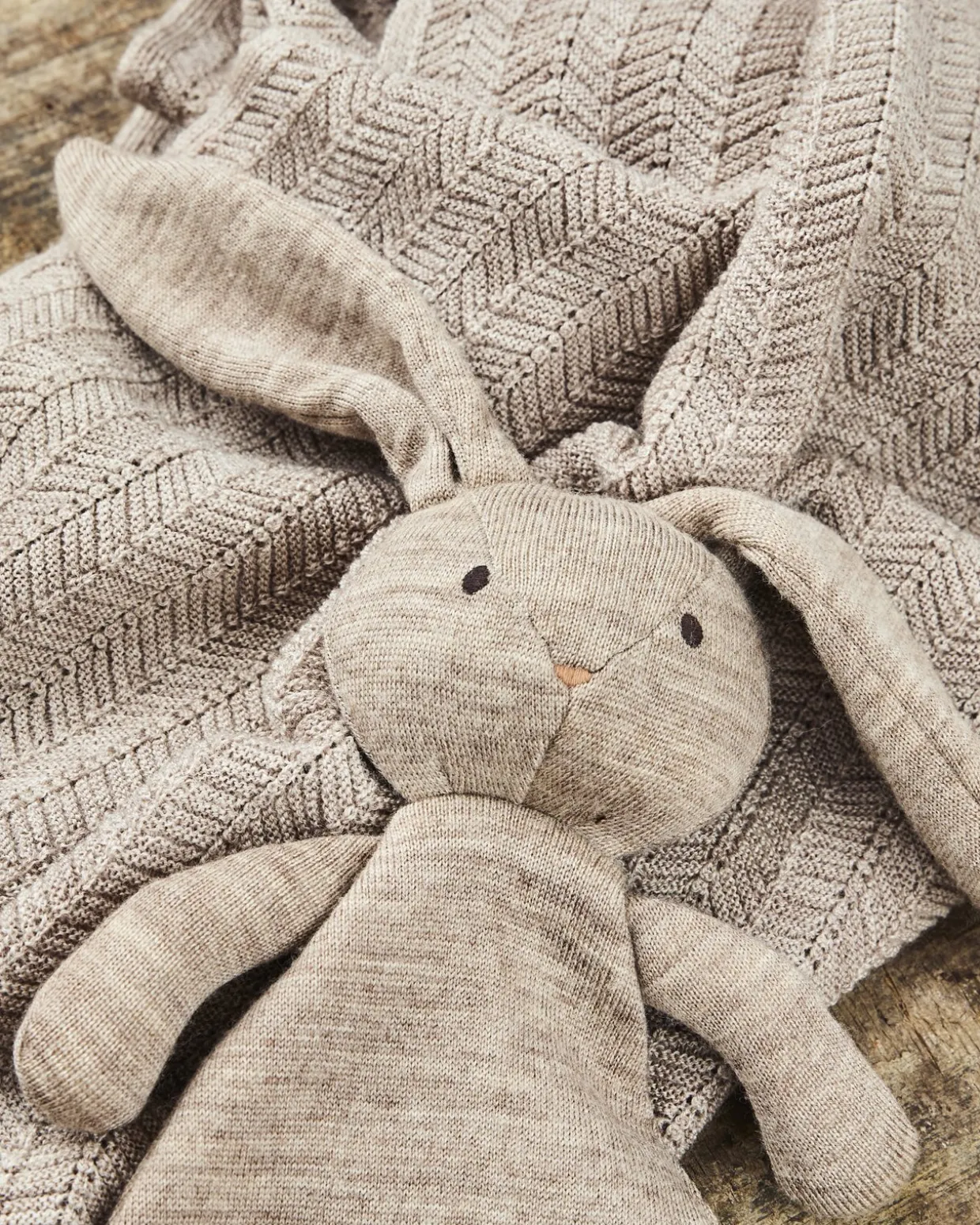 Nusseklud, uld, kanin