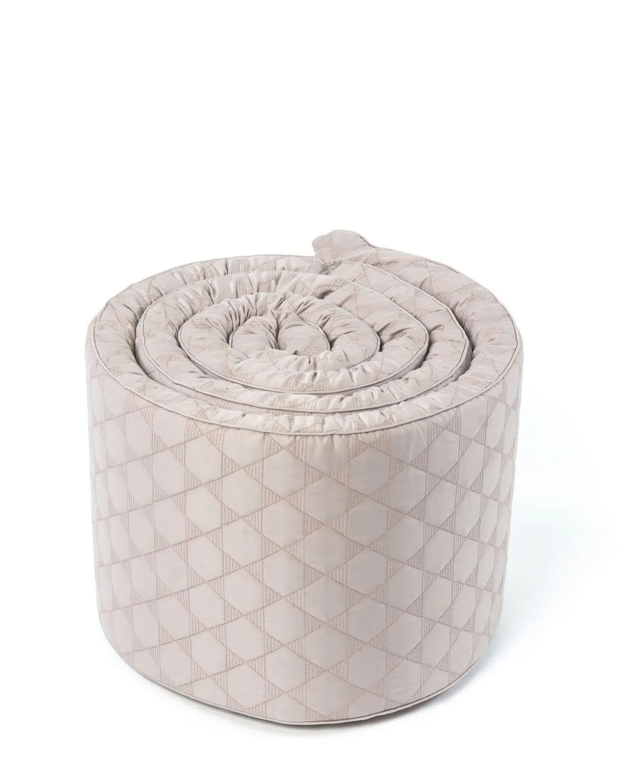 Sengerand, quiltet pudder