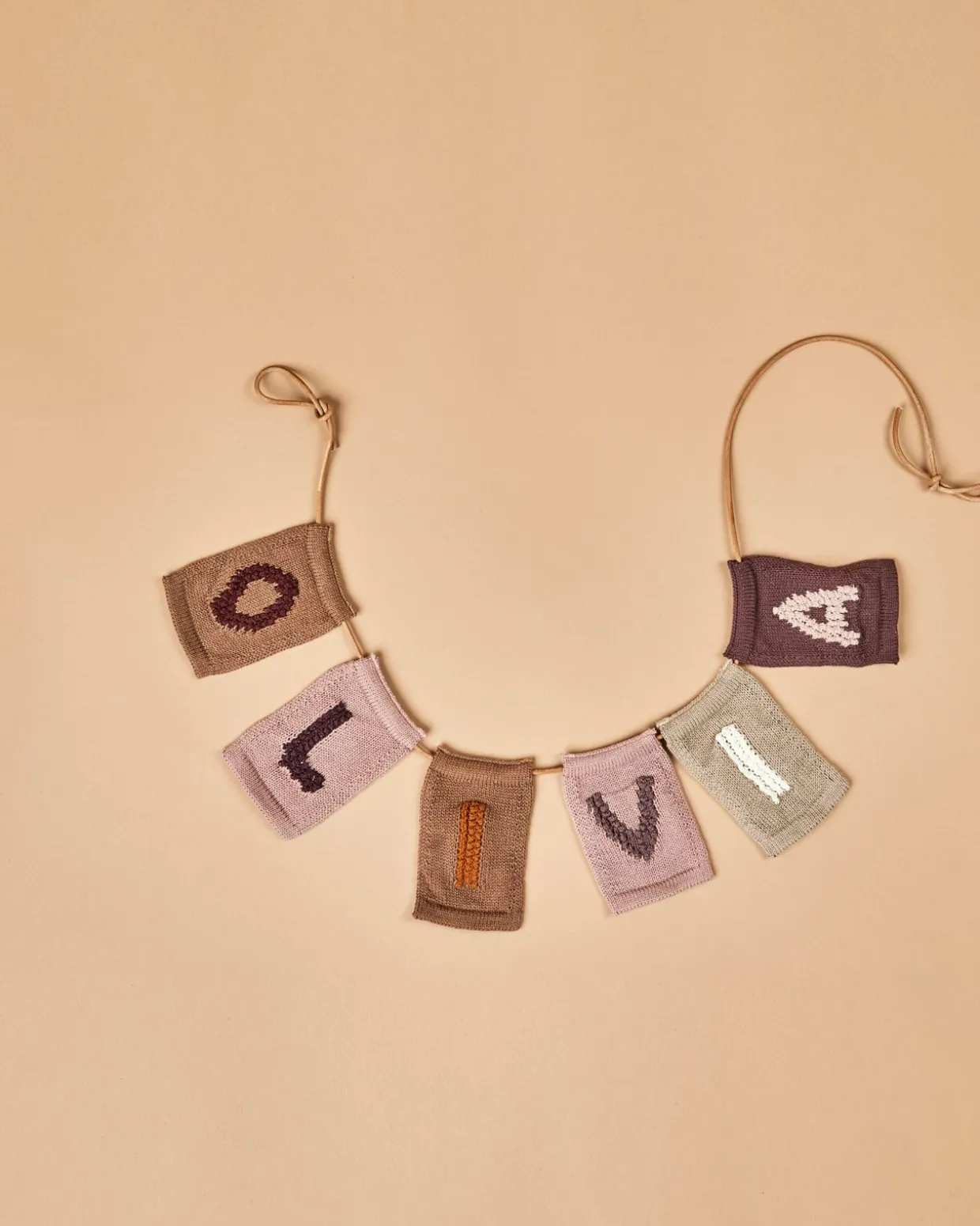 Strikket bogstav I, natur