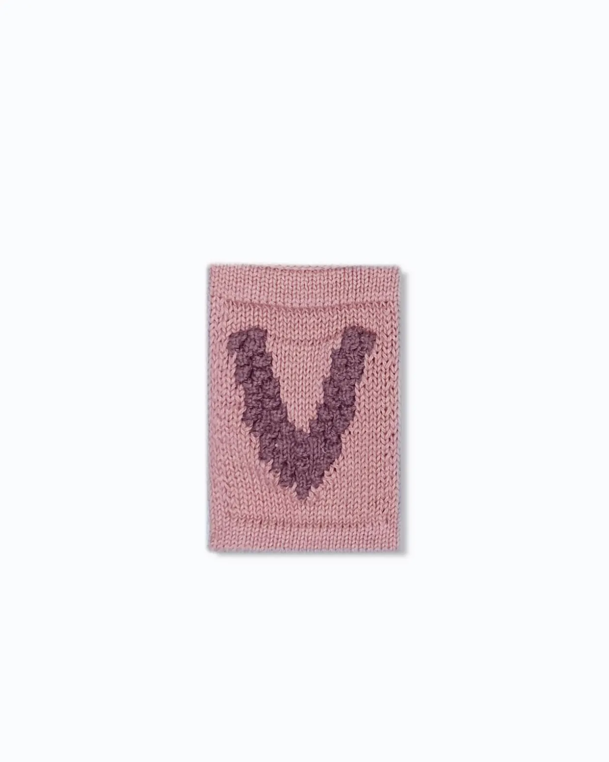 Strikket bogstav V, rosa