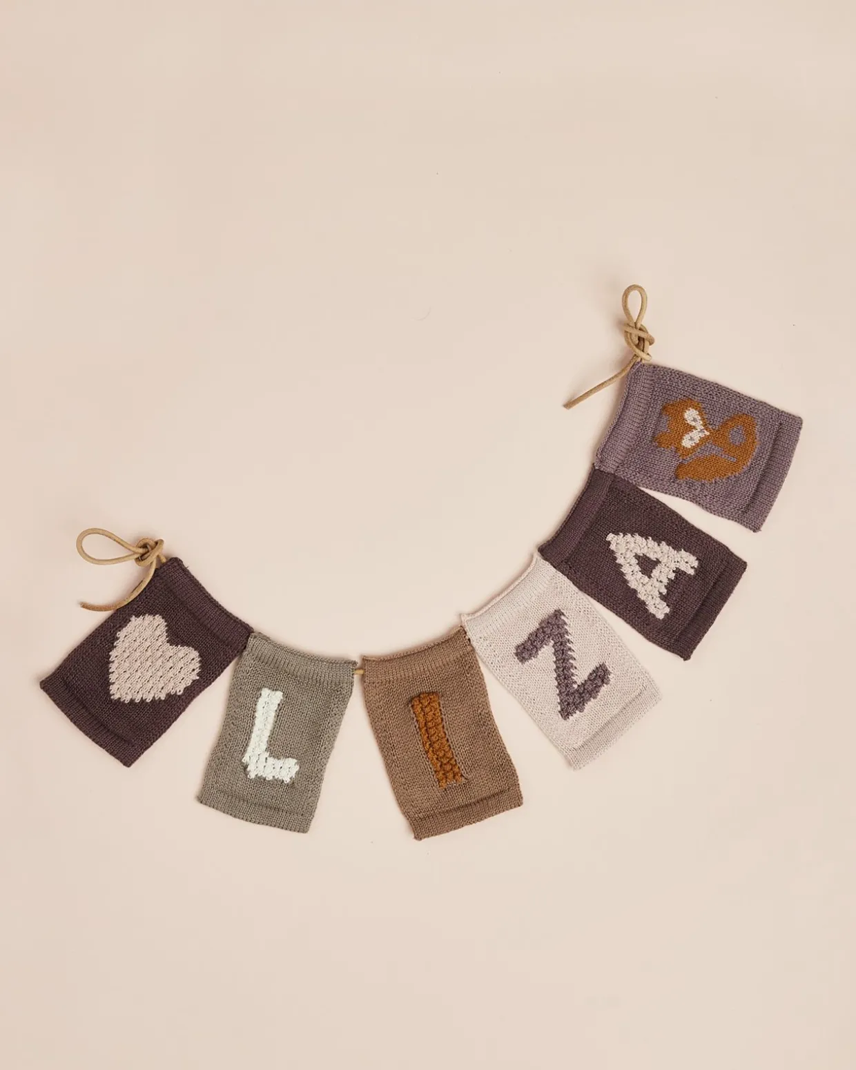 Strikket flag, ræv, rosa